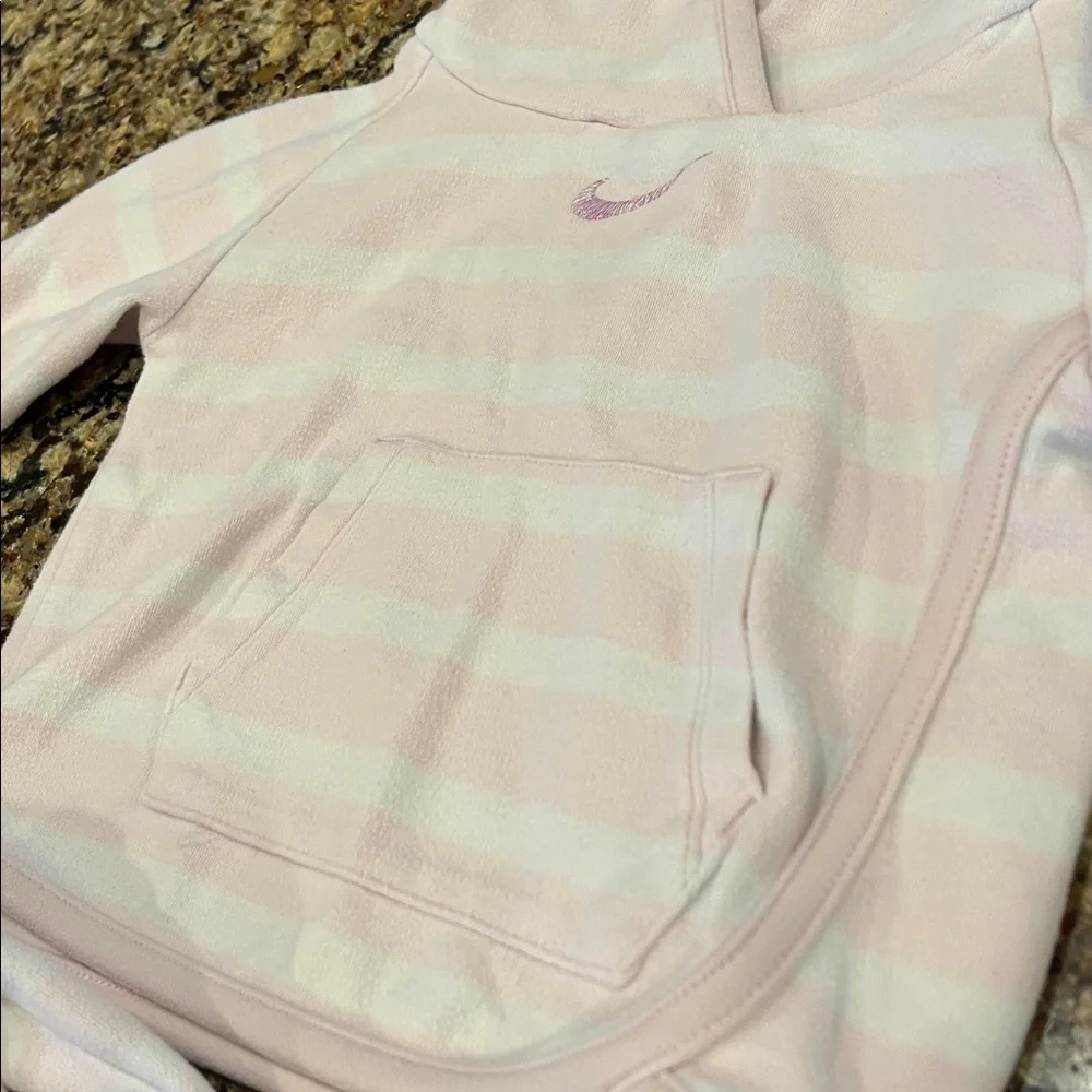 Nike Light Pink Sweatsuit, Size 9 Months